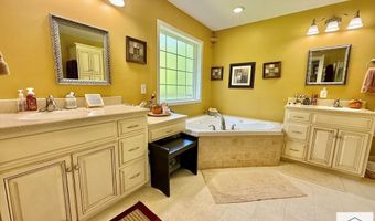 100 Flamingo Rd, Bassett, VA 24055