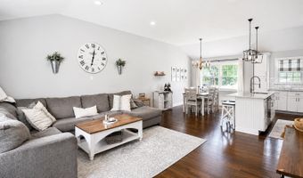 469 East Rd, Belford, NJ 07718