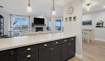 331 Olive 202, Carlsbad, CA 92008