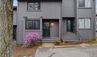 7 Wake Robin Rd 1604, Lincoln, RI 02865