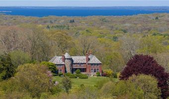 2180 Tower Hill Rd, North Kingstown, RI 02874