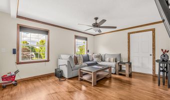13 Pleasant Rise Cir, Brookfield, CT 06804