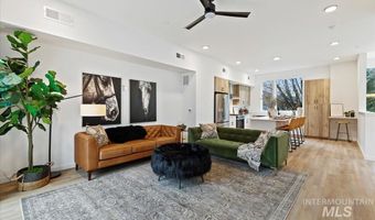 2043 S Makar Ln, Boise, ID 83706