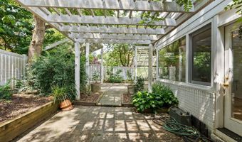4929 JAMESTOWN Rd, Bethesda, MD 20816