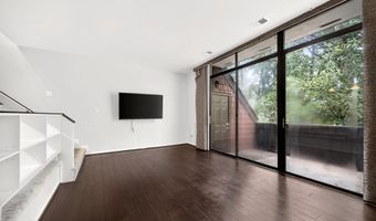 2212 S RANDOLPH St 1, Arlington, VA 22204