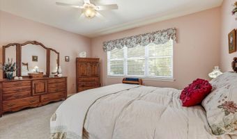 15 BREEZE Ter, Barnegat, NJ 08005