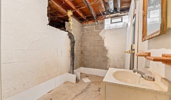 219-221 Kenwood Ave, Akron, OH 44313