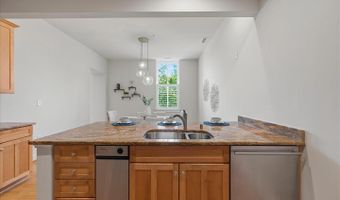 66 FRANKLIN St #418, Annapolis, MD 21401