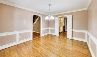 2012 BERMONDSEY Dr, Bowie, MD 20721