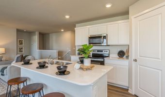 2609 Chan Dr Plan: Hamilton, Adel, IA 50003
