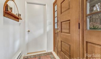 18 Leisure Mountain Rd, Asheville, NC 28804