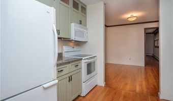 12 Overlook Rd, Narragansett, RI 02882