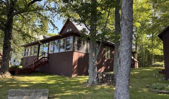 4 N Shore Rd, Abbot, ME 04406