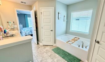 4015 TULLAMORE Ln, Auburndale, FL 33823