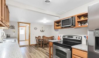 633 Cottonwood Cir, Ashland, NE 68003