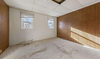 604 Ulstad Ave, Albert Lea, MN 56007