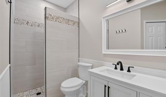 5508 GOLDEN ISLES Dr, Apollo Beach, FL 33572