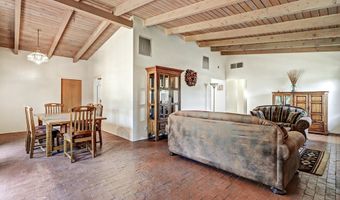 1616 SIGMA CHI Rd NE, Albuquerque, NM 87106