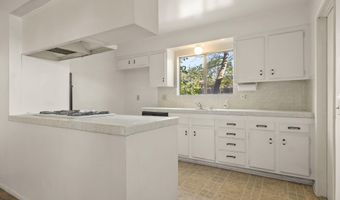1543 Mobil Ave, Camarillo, CA 93010