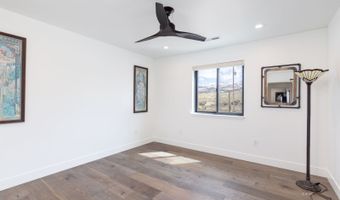 76 Foothill Dr, Lamoille, NV 89828