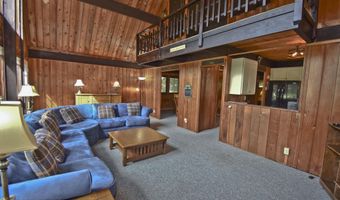 37 Lakeview Dr, Albrightsville, PA 18210