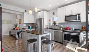 2132 Sarah St 201, Airville, PA 15203