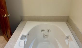 54661 Chardan Dr, Battle Creek, NE 68715