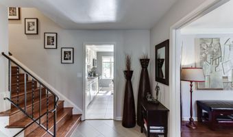 7510 SHADYWOOD Rd, Bethesda, MD 20817