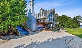 E7379 WASHINGTON Road, Algoma, WI 54201