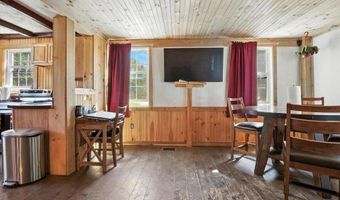 817 Riverside Dr, Augusta, ME 04330