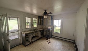 1067 N 20th Ave, Altoona, PA 16601