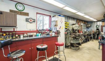 640 Orchard Dr, Bridport, VT 05734