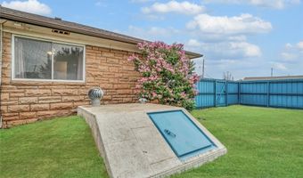 121 Pine Ave, Altus, OK 73521