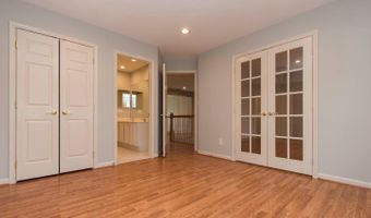 10709 BOSWELL Ln, Potomac, MD 20854