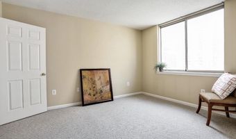 3835 N 9TH St N 704W, Arlington, VA 22203