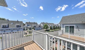 20 Kettle Point Ave, East Providence, RI 02914
