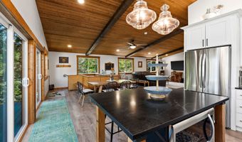 17562 W Swan Shores Rd, Bigfork, MT 59911