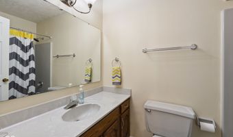 429 Glenbrook Ln, Avon, IN 46123