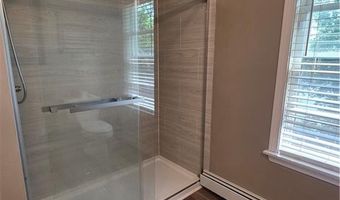 2 Chapel Ln, Lincoln, RI 02865