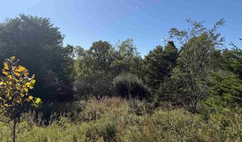 17 18 19 20 21 Chrystal Ln, Barboursville, WV 25504