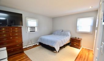 25 High Point Ter, Alloway, NJ 07461