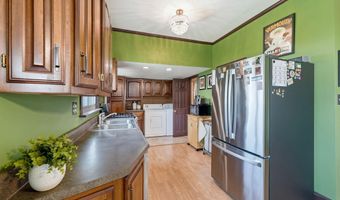 319 E Broad St, Angola, IN 46703
