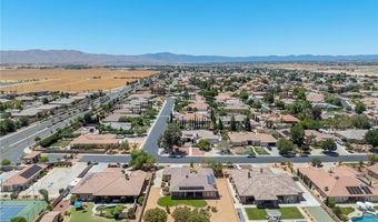 19274 Kanbridge St, Apple Valley, CA 92308