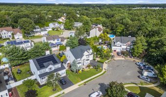6 Surle Ct, Bayville, NJ 08721