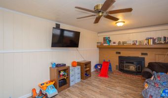 912 S 6th St, Artesia, NM 88210