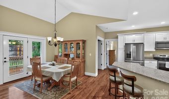 14 Wood Path Ln, Arden, NC 28704
