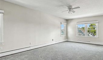 25 Viking Dr, Bristol, RI 02809
