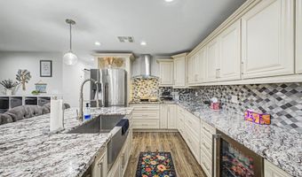 10302 W EARLL Dr, Avondale, AZ 85392