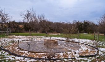 72 E 1600 Rd, Baldwin City, KS 66006