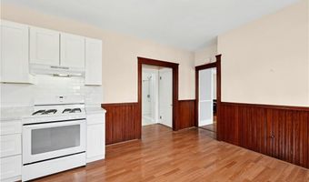 39 Ferncliff Ave, North Providence, RI 02911